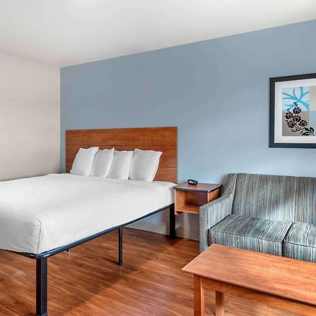 Extended Stay America Select Suites - Wichita - Airport מראה חיצוני תמונה