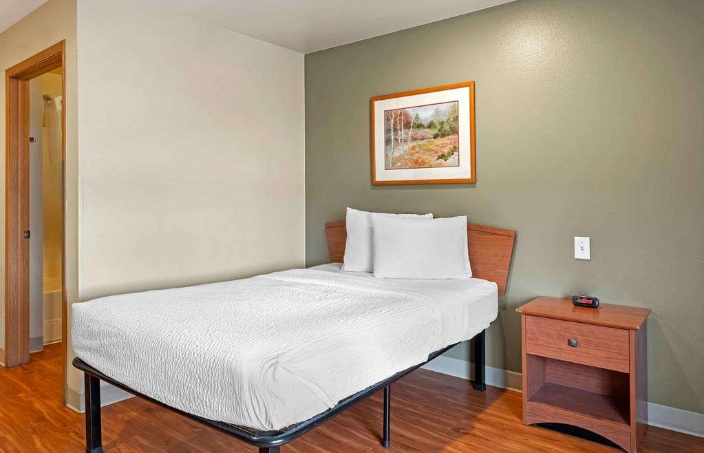 Extended Stay America Select Suites - Wichita - Airport חדר תמונה