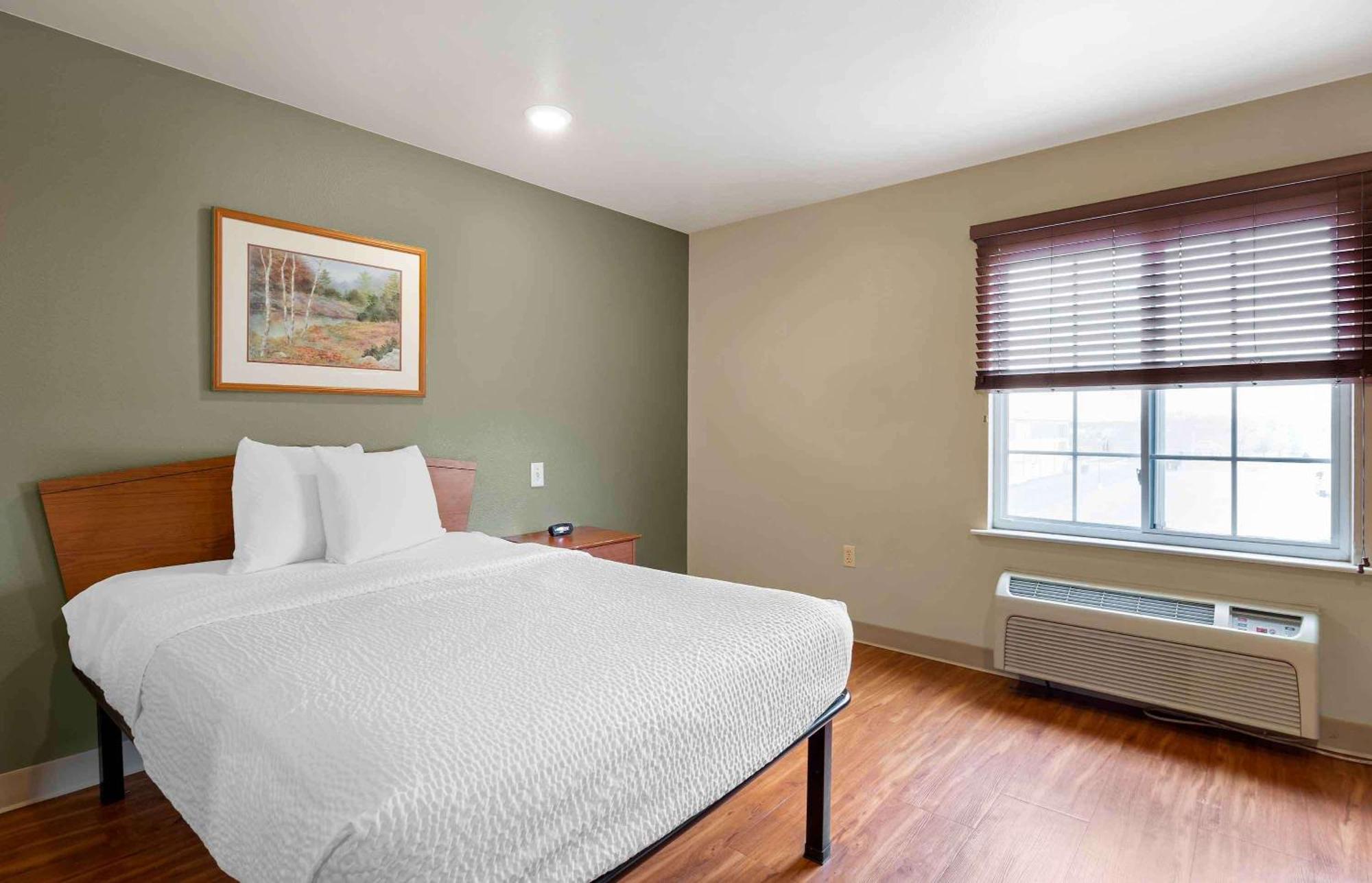 Extended Stay America Select Suites - Wichita - Airport מראה חיצוני תמונה