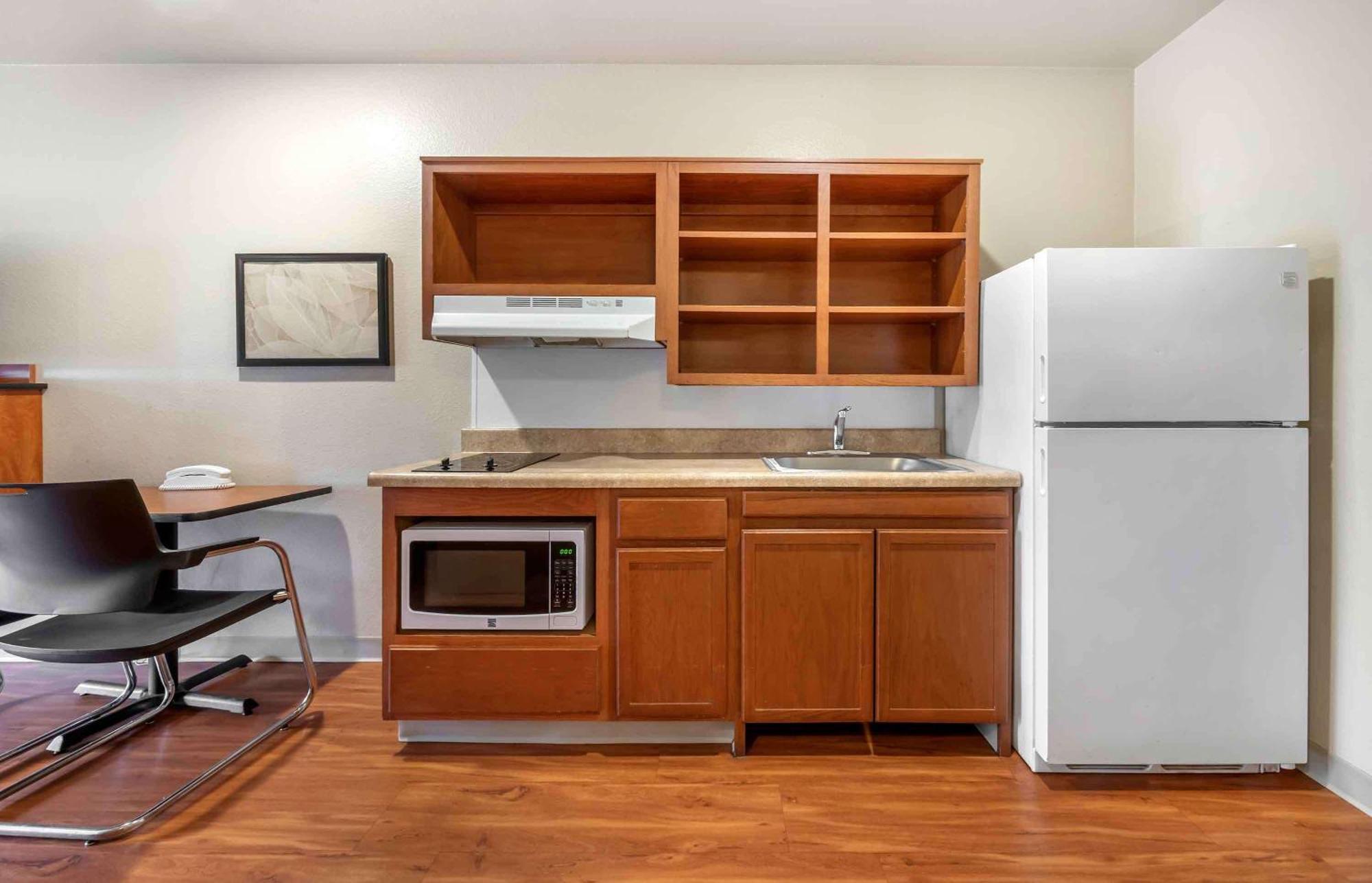 Extended Stay America Select Suites - Wichita - Airport מראה חיצוני תמונה