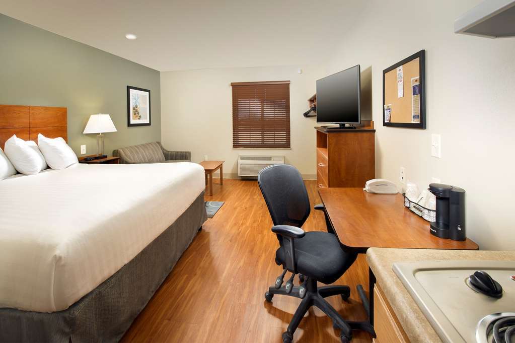 Extended Stay America Select Suites - Wichita - Airport חדר תמונה