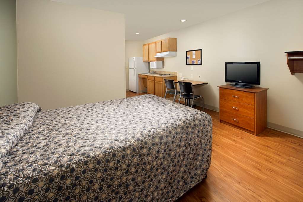 Extended Stay America Select Suites - Wichita - Airport חדר תמונה