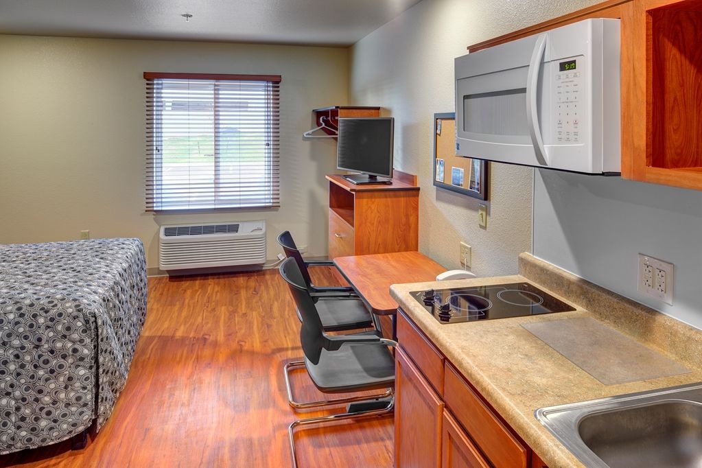 Extended Stay America Select Suites - Wichita - Airport חדר תמונה