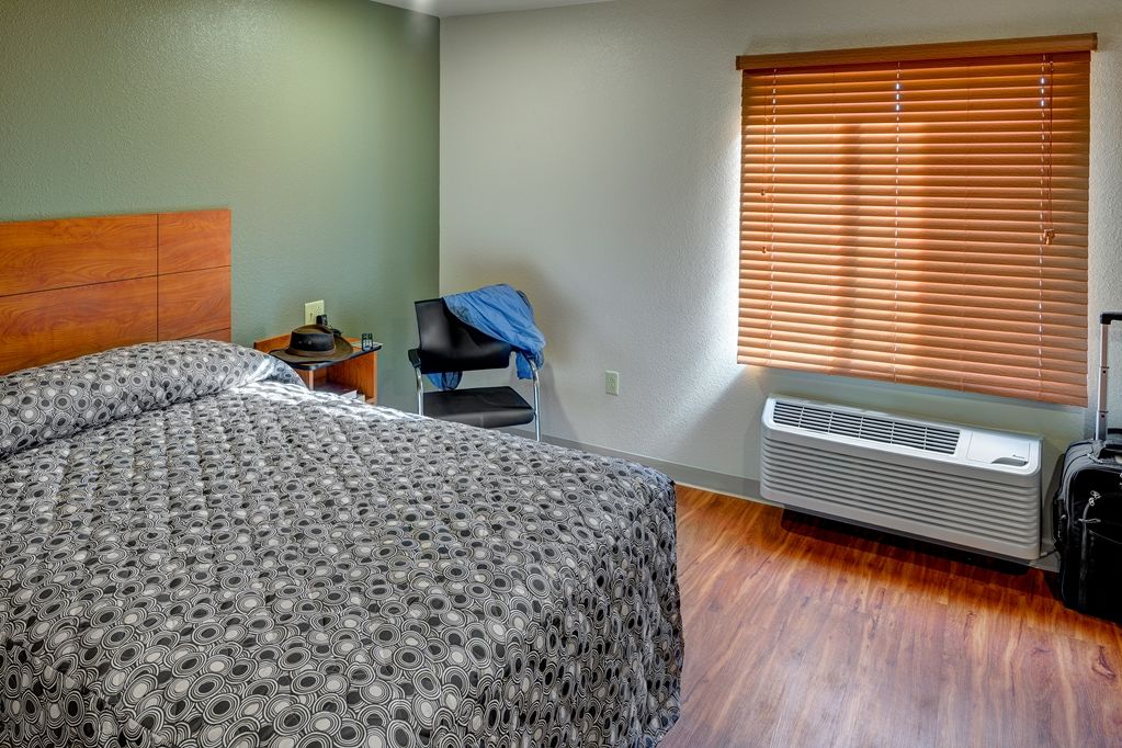 Extended Stay America Select Suites - Wichita - Airport חדר תמונה
